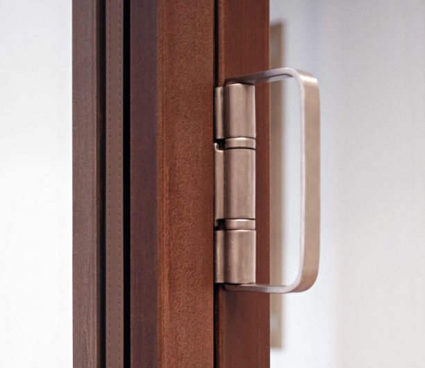 Detail of the internal handle installed on a bifold window