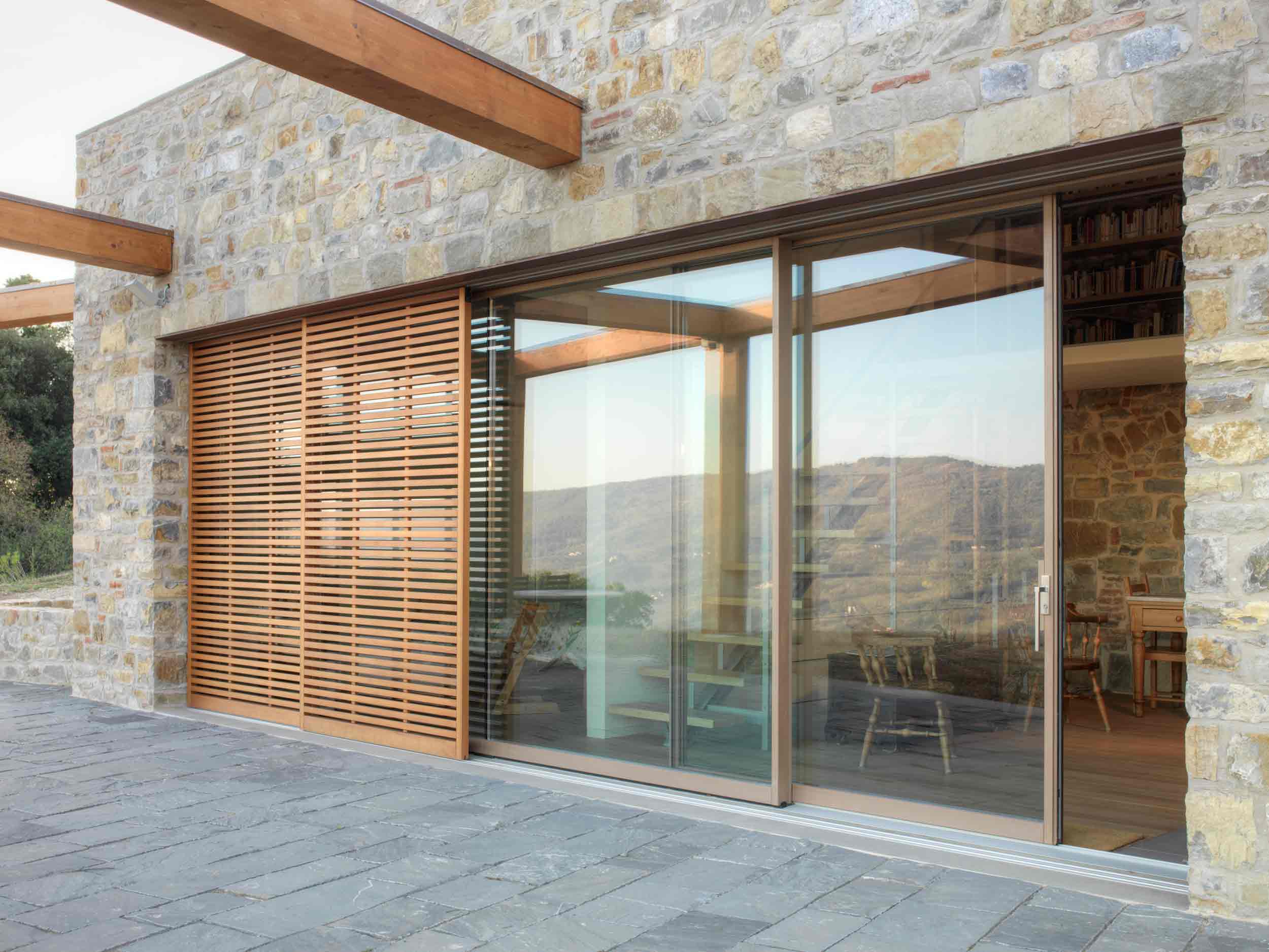 Lift and slide in lacquered wood as per sample with sunshade with sliding wooden slats